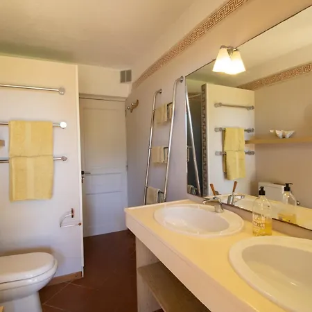 A Cala D Oro Et Sa Privee Вилла