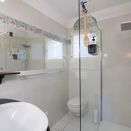 A Cala D Oro Et Sa Privee