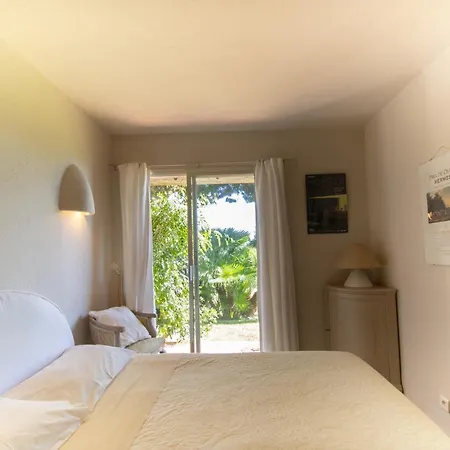 A Cala D Oro Et Sa Privee Willa Porto-Vecchio (Corsica)